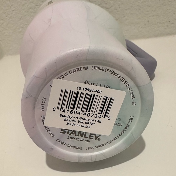 Stanley Watercolor Dusk Purple Tumbler Water Cup 40 oz. Quencher H2.0 FlowState - Picture 6 of 7